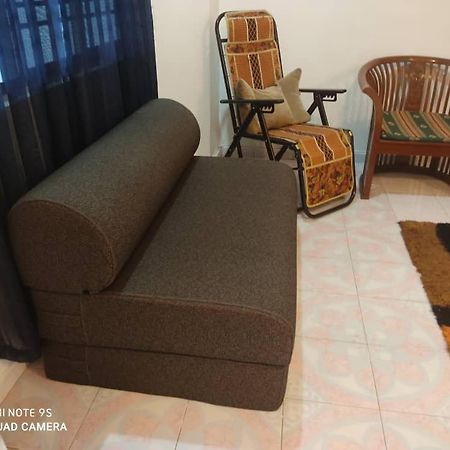 R&R Homestay Simpang Renggam Экстерьер фото